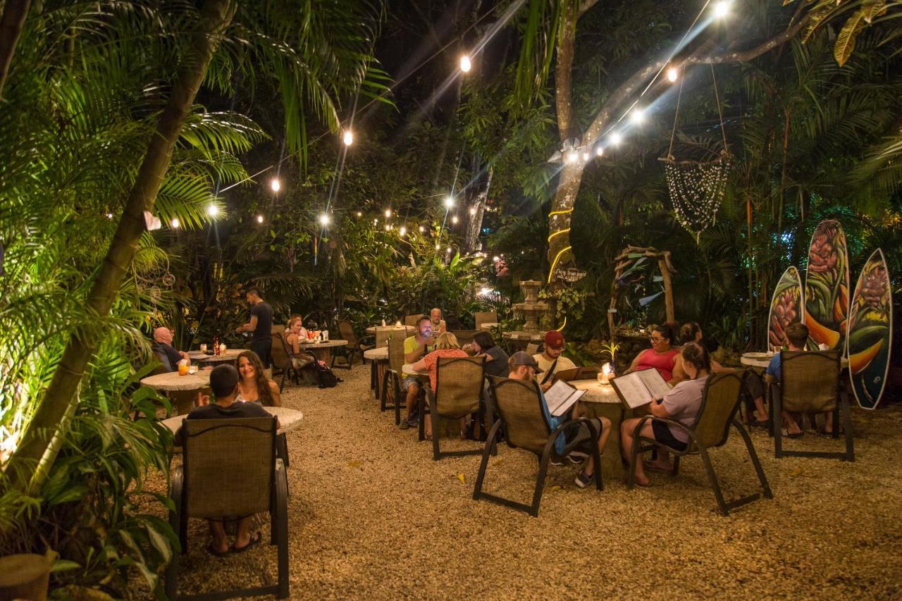 El Sano Banano Beachside Hotel Montezuma Dış mekan fotoğraf