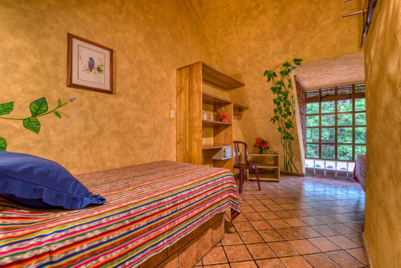 El Sano Banano Beachside Hotel Montezuma Dış mekan fotoğraf